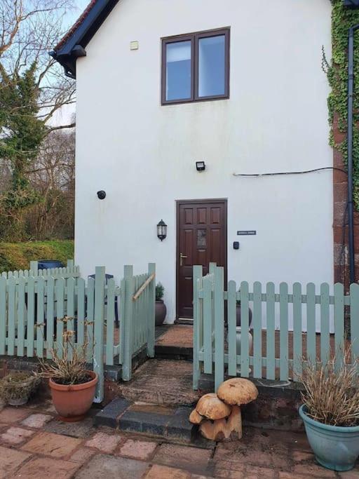 Astella Lodge. West Quantoxhead Exterior photo